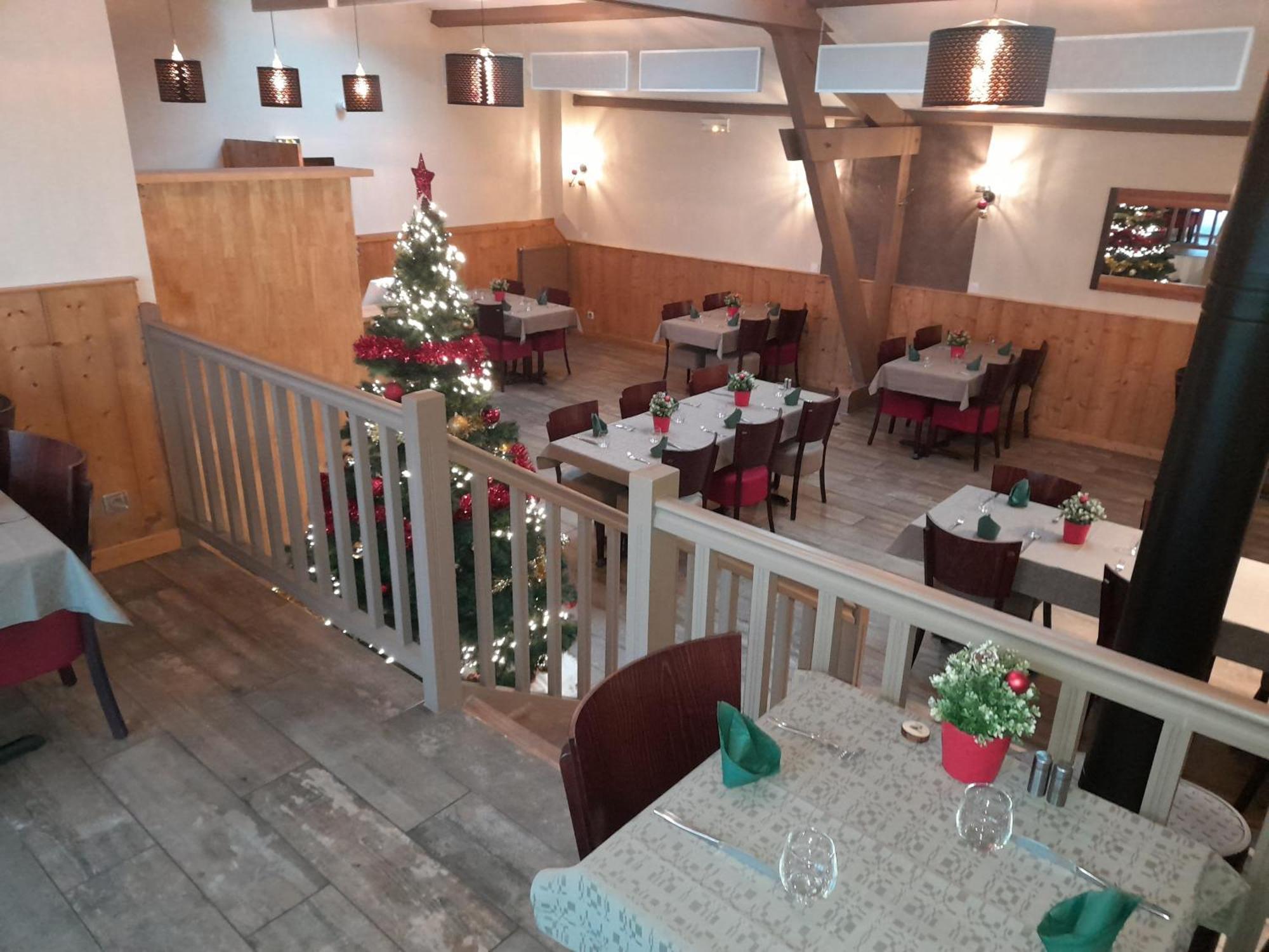Les Pierres Roses Bed & Breakfast Coise Exterior photo